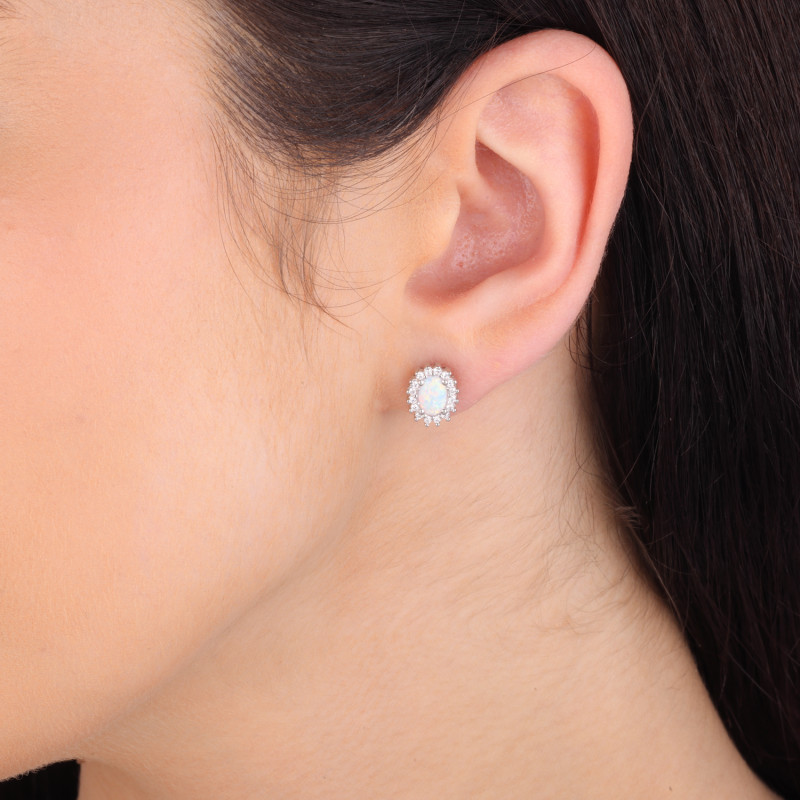 Kolczyki srebrne owalna markiza z białym opalem