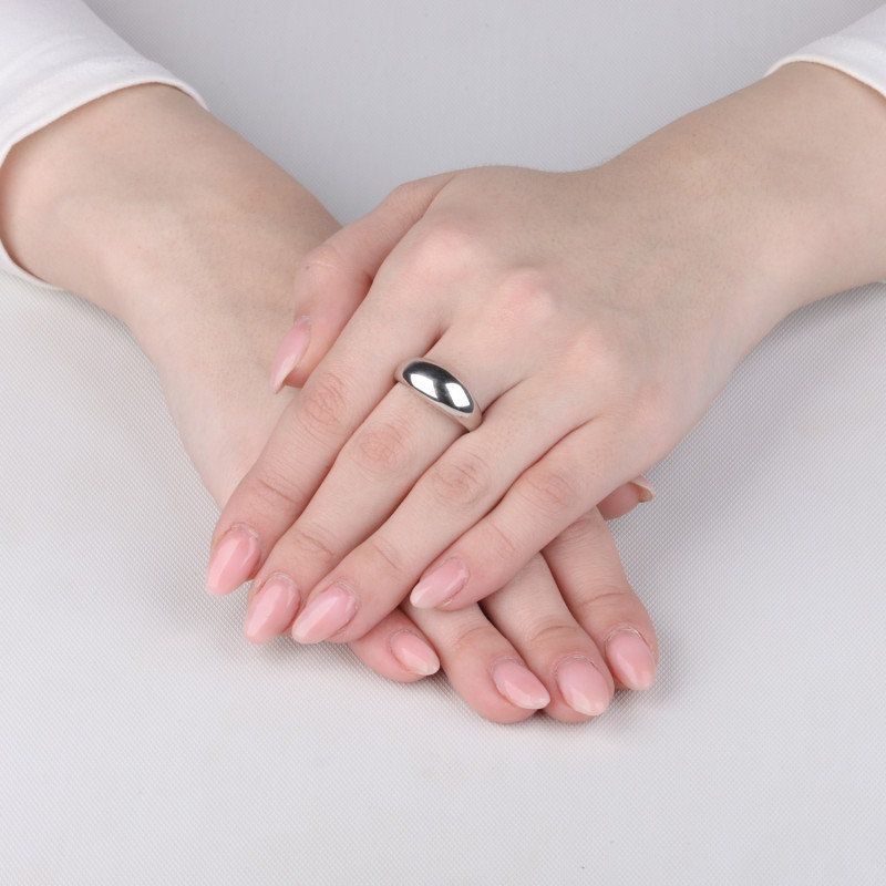 Pierścionek srebrny viralowy kopułka