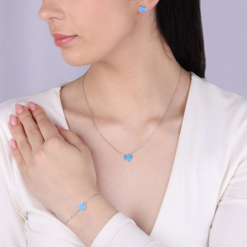 Kolczyki srebrne serce z niebieskim opalem