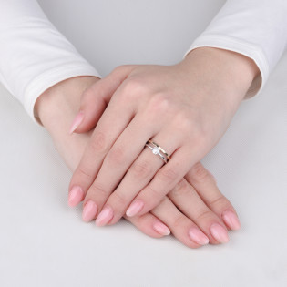 Pierścionek srebrny podwójny ze złotą blaszką i cyrkonią