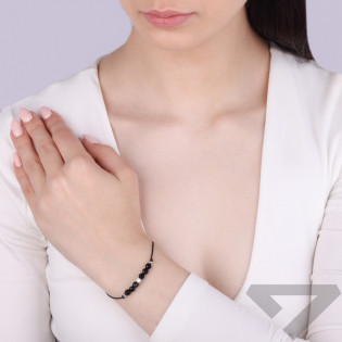 Bransoleta srebrna z fasetowanymi czarnymi kulkami