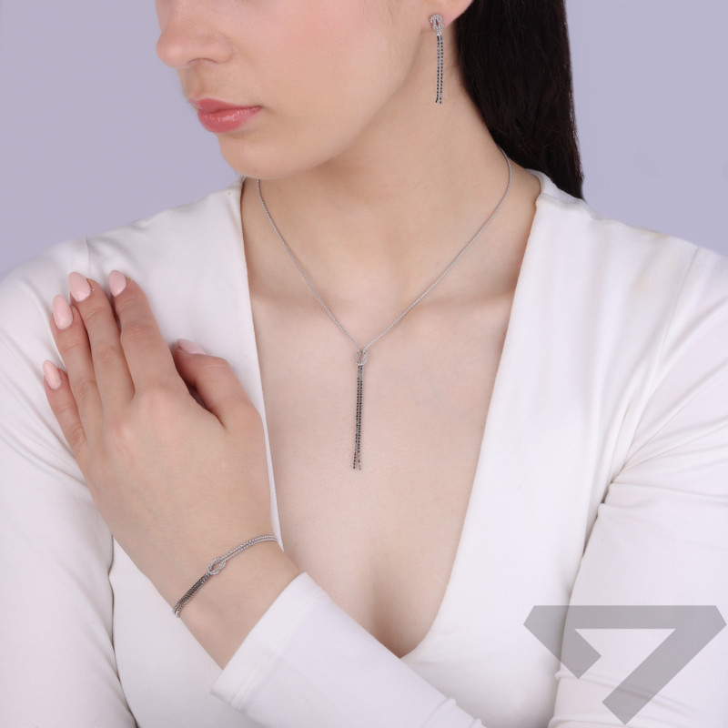 Kolczyki srebrne węzeł i czarne cyrkonie