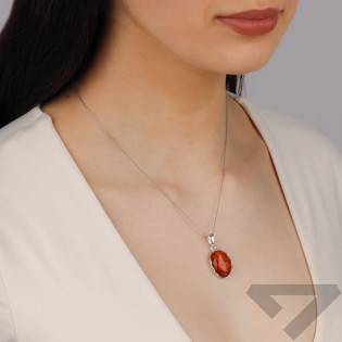 Zawieszka srebrna owalny bursztyn koniakowy próba 925