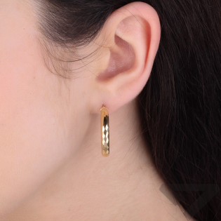 Kolczyki złote kółka grawerowane półrurka