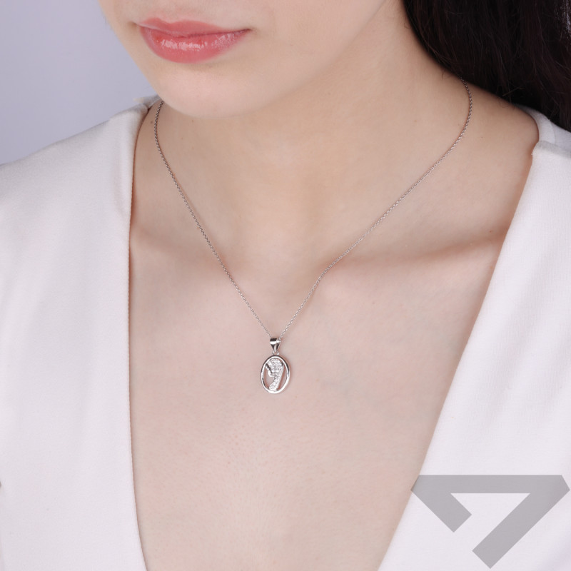 Medalik srebrny Główka Matki Boskiej w owalu