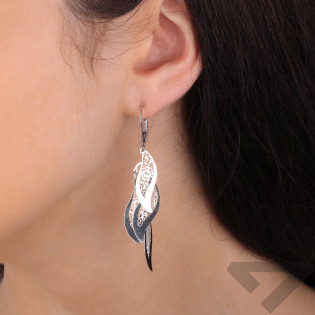 Kolczyki srebrne fale z ornamentem