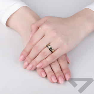 Pierścionek złoty podwójny z czarną emalią