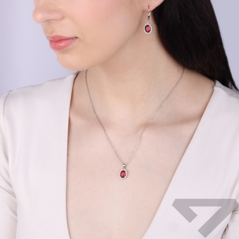 Komplet srebrny kolczyki i zawieszka markiza z czerwoną cyrkonią
