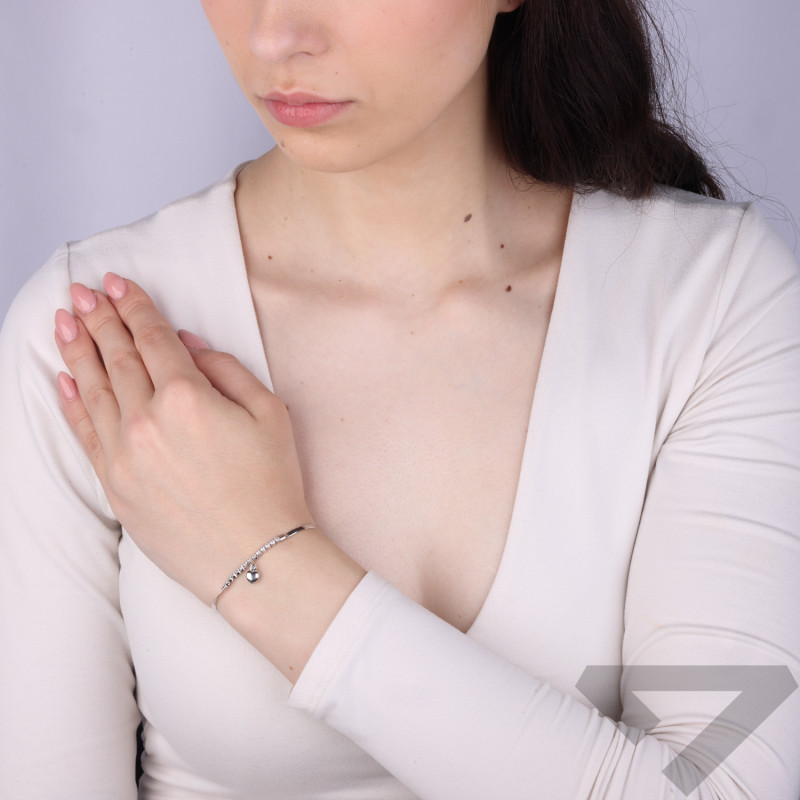 Bransoleta srebrna z białymi cyrkoniami i sercem