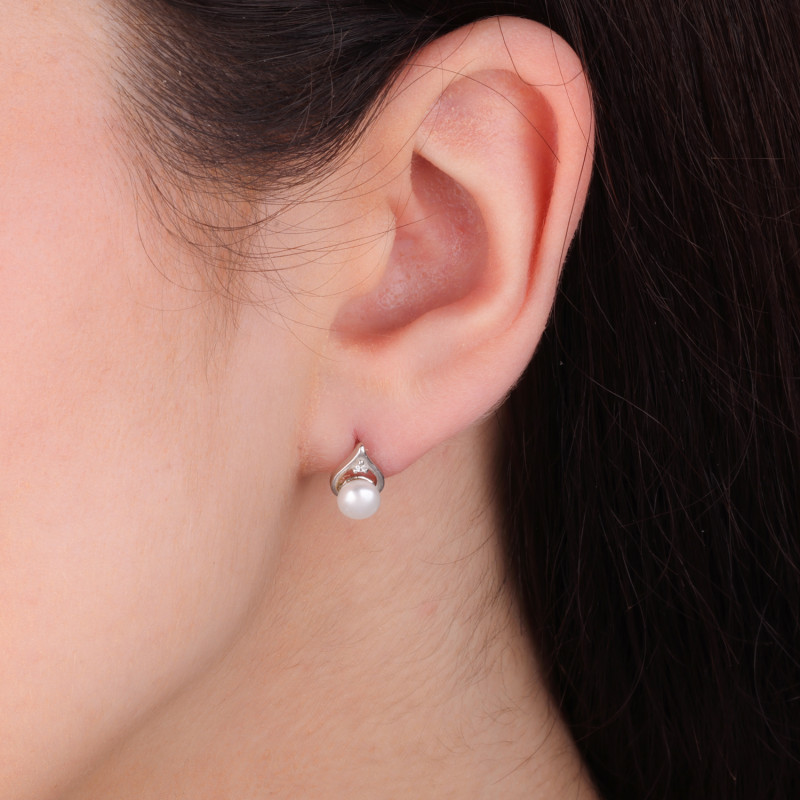 Kolczyki srebrne z białą perłą