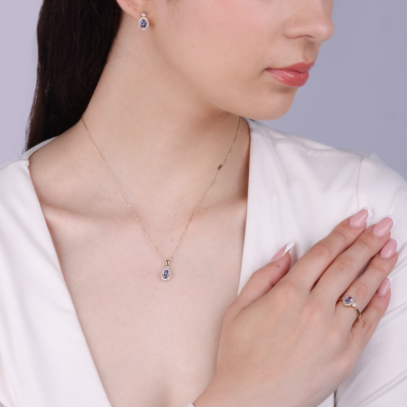 Pierścionek zaręczynowy z tanzanitem i diamentami