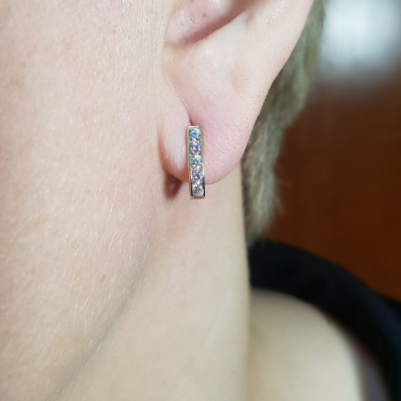 Kolczyki dla dziewczynki złote przecinki z cyrkoniami próba 585