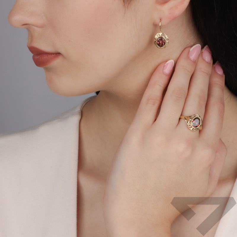 Pierścionek złoty z rodolitem w falbance CI 8828A-6541E ROD próba 585