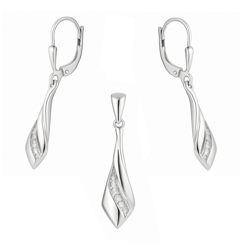 Komplet srebrny kolczyki i zawieszka grot z cyrkoniami