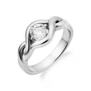 Pierścionek srebrny z oplecioną białą cyrkonią