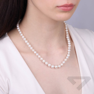 Naszyjnik z perłami naturalnymi zaprezentowany na Miss Czech Republic Michaela Macháčková