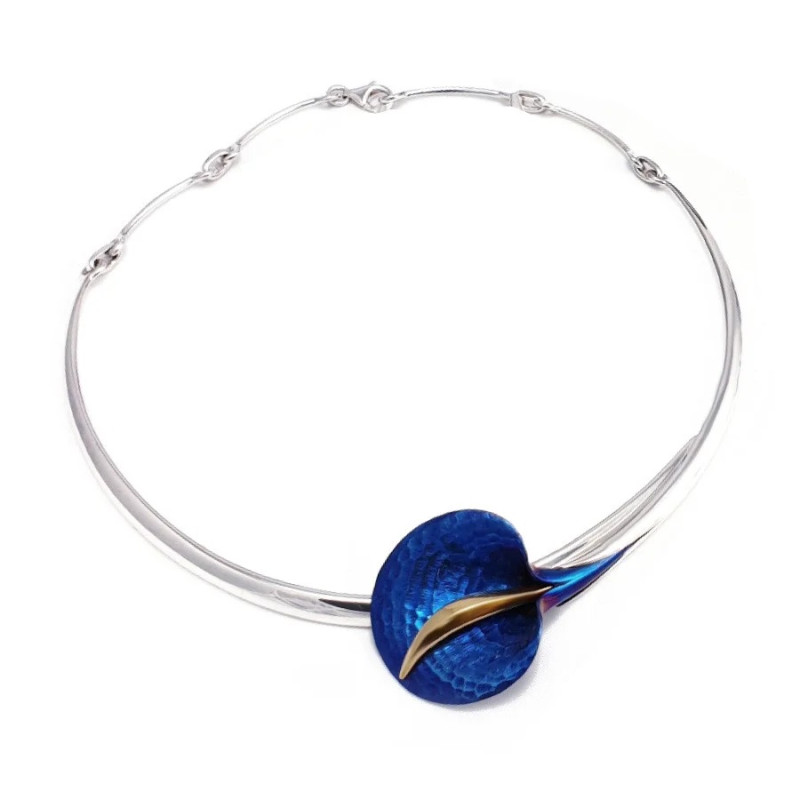 Naszyjnik kalia srebro z tytanem zaprezentowany na finalistce Miss Polski 2025 Ewie Porażce