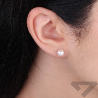 Kolczyki srebrne sztyfty z naturalną perłą