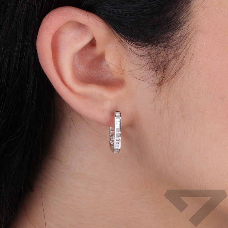 Kolczyki kółka prostokątne z cyrkoniami o szlifie bagieta