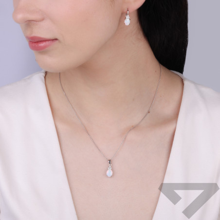 Komplet srebrnej biżuterii z kamieniem jubilerskim opalem białym