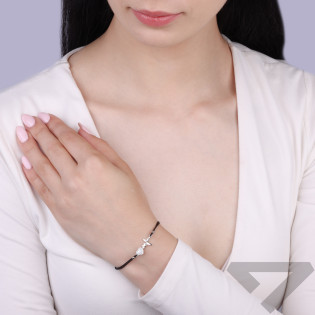 Bransoleta sznurkowa koloru czarnego z symbolem serca i pulsem