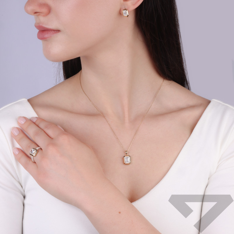 Pierścionek markiza z cyrkoniami zaprezentowany na finalistce Miss Polski 2025 Julii Chowaniec