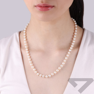 Naszyjnik z perłami zaprezentowany na finalistce Miss Polski 2025 Julii Antoszkiewicz