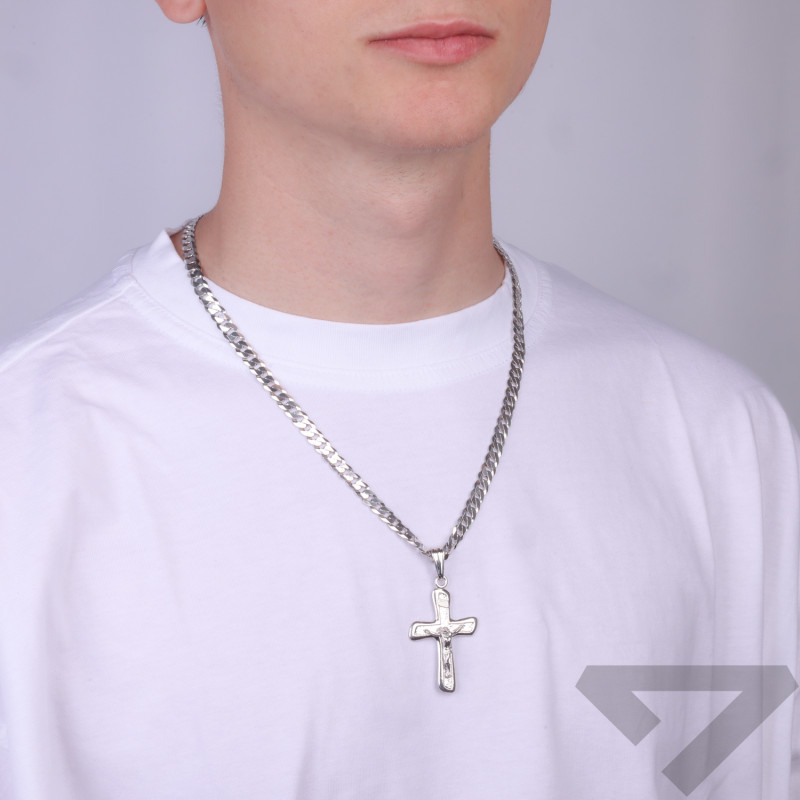 Krzyżyk srebrny wizerunek Pana Jezusa ramiona skośne