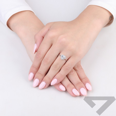 Pierścionek markiza serce z cyrkoniami