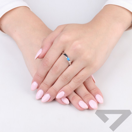 Pierścionek Elegance srebrny z opalem niebieskim jubilerskim