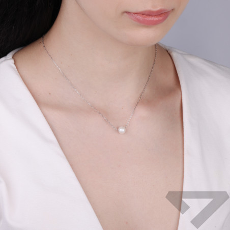 Naszyjnik srebrny z naturalną perłą