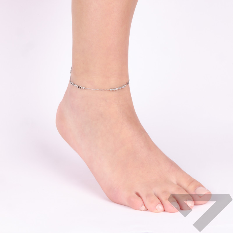 Bransoleta srebrna na nogę z kulkami i grawerowanymi walcami