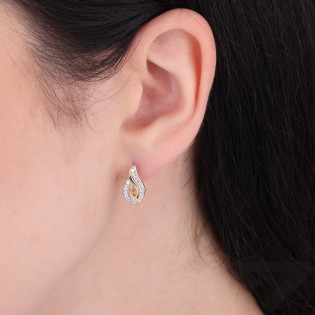 Kolczyki złote ażurowa fala z cyrkoniami na zngielskie zapięcie