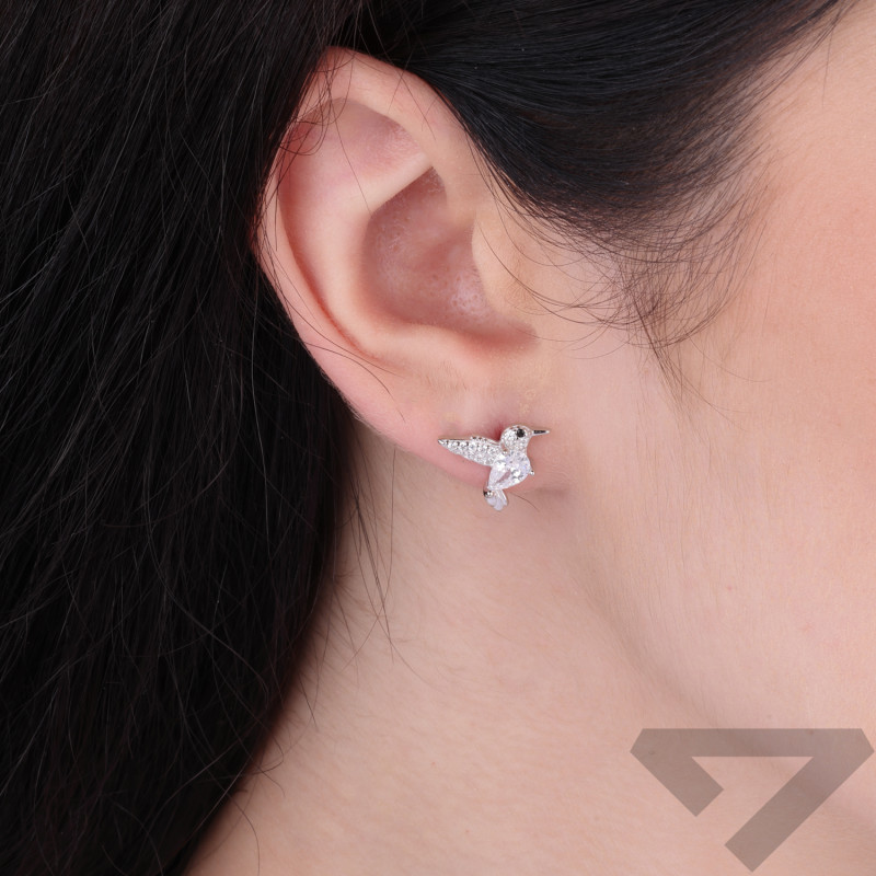 Kolczyki srebrne z kolibrem z cyrkonii koloru białego