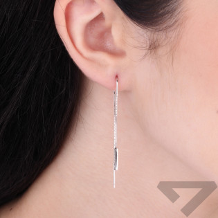 Kolczyki srebrne przeciągane pałka cyrkonie na łańcuszku kostka