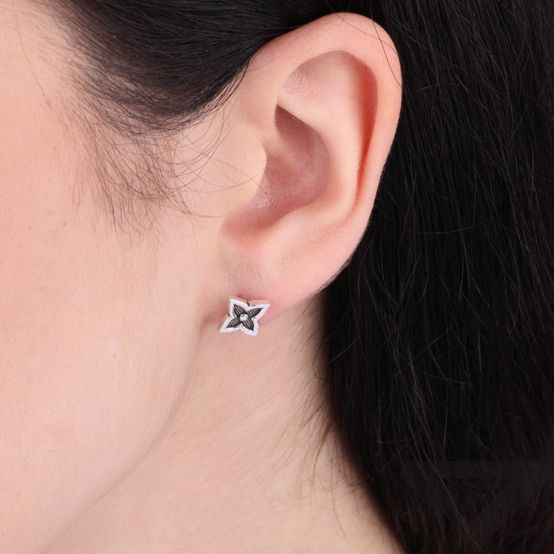 Kolczyki srebrne koniczyna z oksydą