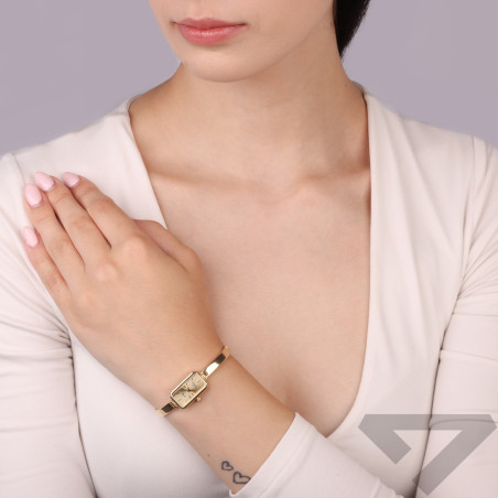 Zegarek złoty damski prostokątny na bransolecie