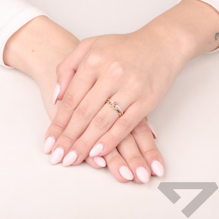 Złoty pierścionek z sercem i symbolem nieskończoności