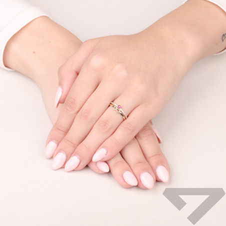 Złoty pierścionek z sercem i symbolem nieskończoności