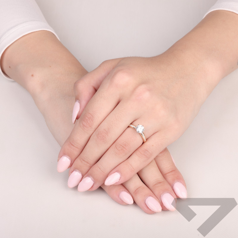 Pierścionek złoty Soliter bis z diamentami laboratoryjnymi 1,36 ct