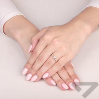 Pierścionek zaręczynowy z diamentami Soliter bis