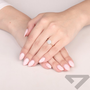 Pierścionek zaręczynowy ze złota z diamentami motyw Anemon