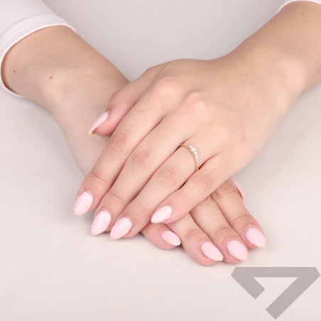 Pierścionek złoty z diamentami Noble