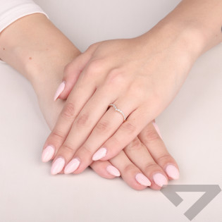 Pierścionek zaręczynowy z diamentami Wishbone Magic