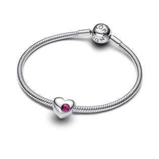Charms Pandora do grawerowania w kształcie serca z purpurowym kamieniem 794161C07