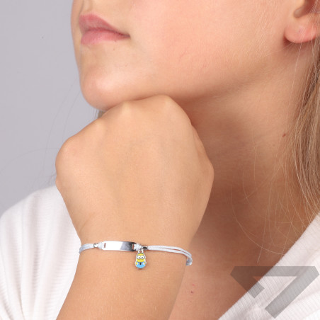 Bransoletka srebrna sznurkowa z blaszką i emaliowanym Minionkiem