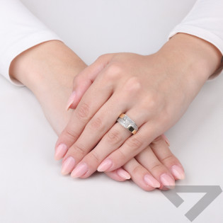 Pierścionek srebrny z białymi cyrkoniami i złotymi blaszkami