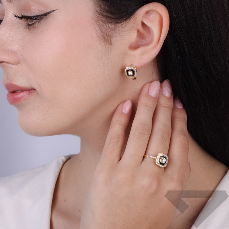 Pierścionek złoty kwadrat z czarną emalią i cyrkoniami