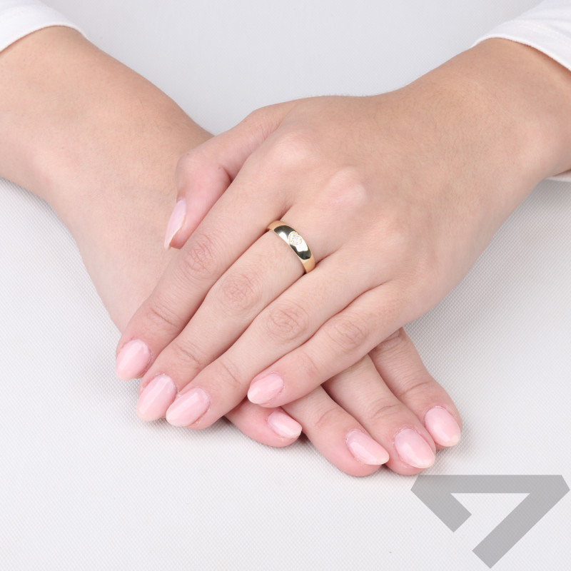 Pierścionek złoty serce z cyrkoniami