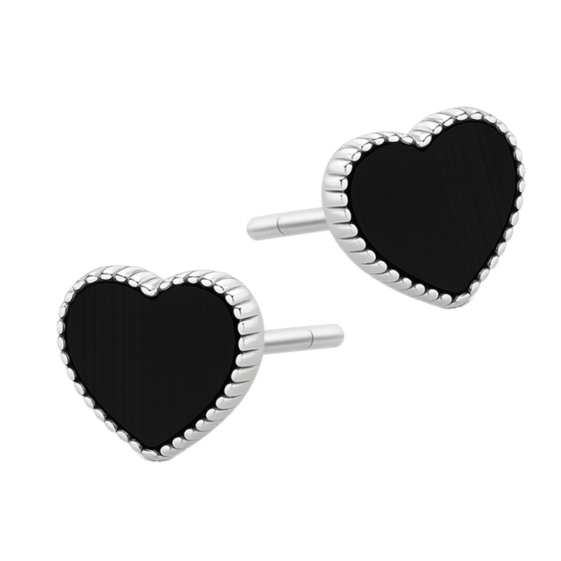 Kolczyki srebrne serce z czarną emalią